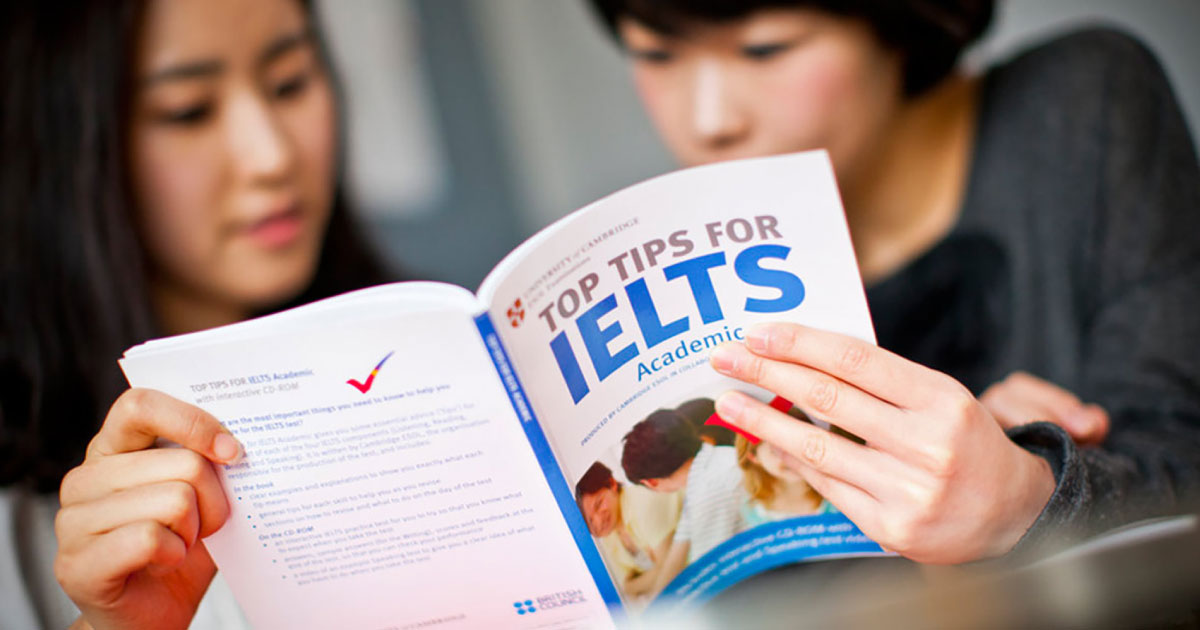 Có nên học IELTS ở trung tâm không? Tự học liệu có hiệu quả?